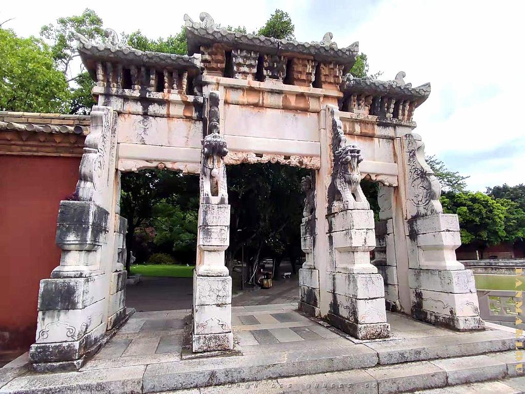 JIUNSHUI TEMPLE DE CONFUCIUS (24).jpg